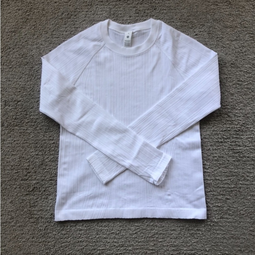 LULULEMON Rest Less Variegated Ribbed T-shirt.NWOT.